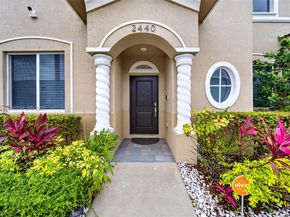 2440 SE 10th Ct, Homestead FL 33035
