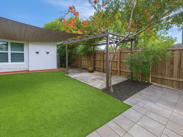 3250 SW 116th Pl, Miami FL 33165