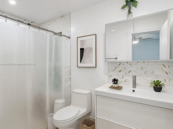 3250 SW 116th Pl, Miami FL 33165