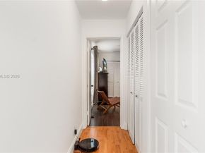 4081 NE 14th Ave, Oakland Park FL 33334