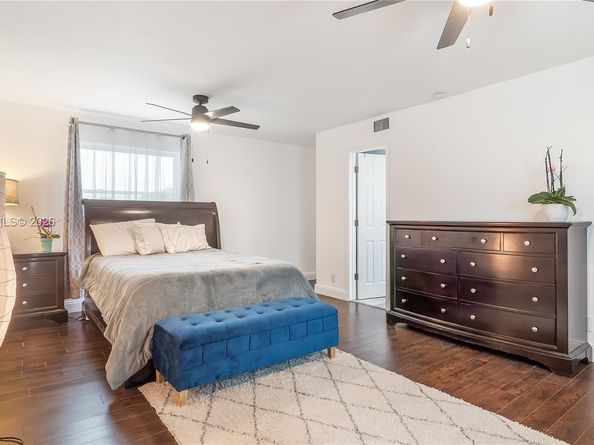 4081 NE 14th Ave, Oakland Park FL 33334