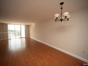 2801 NE 183rd St 709W, Aventura FL 33160