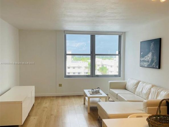 2899 Collins Ave 648, Miami Beach FL 33140