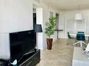 401 69th St 607, Miami Beach FL 33141