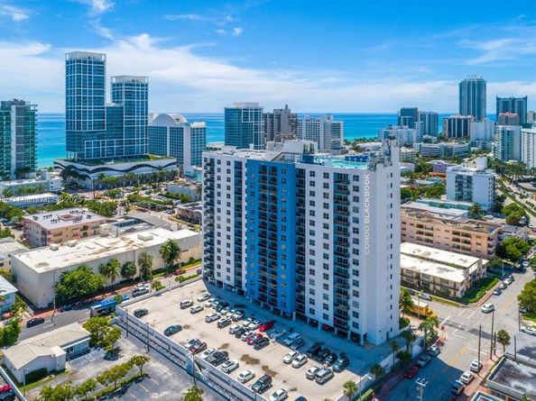 401 69th St 607, Miami Beach FL 33141