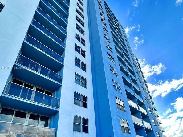 401 69th St 607, Miami Beach FL 33141
