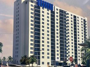 401 69th St 607, Miami Beach FL 33141