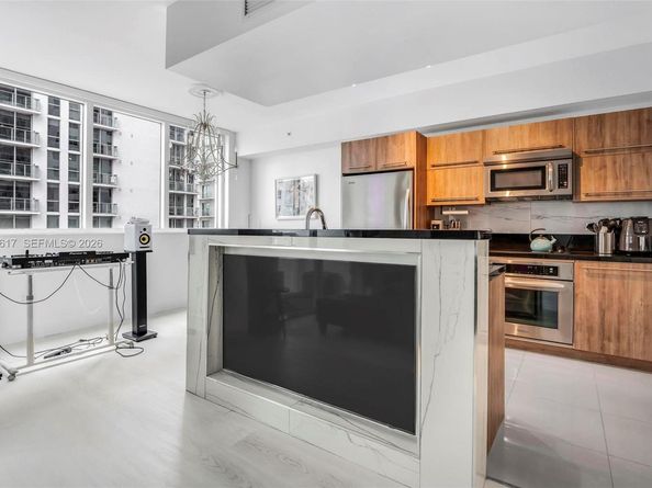 253 NE 2nd St 1608, Miami FL 33132