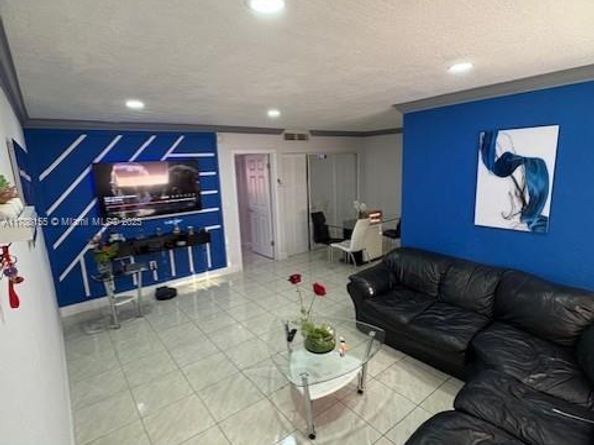3903 SW 78th Ct 207, Miami FL 33155