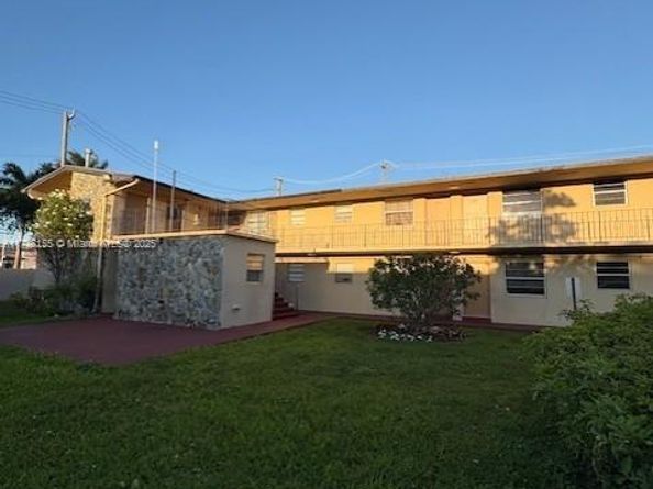 3903 SW 78th Ct 207, Miami FL 33155