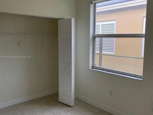 1321 SE 16th Ave, Homestead FL 33035
