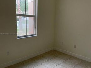 1321 SE 16th Ave, Homestead FL 33035