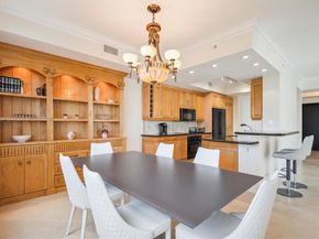 9751 E Bay Harbor Dr 7A, Bay Harbor Islands FL 33154