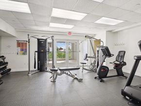 9751 E Bay Harbor Dr 7A, Bay Harbor Islands FL 33154