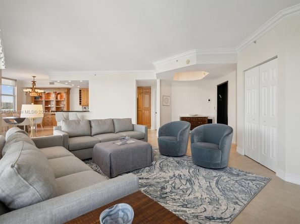 9751 E Bay Harbor Dr 7A, Bay Harbor Islands FL 33154