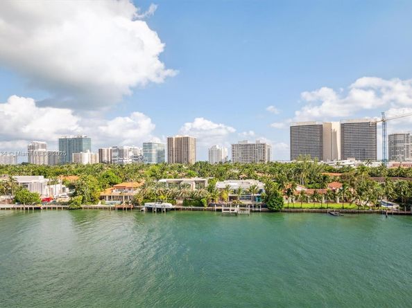 9751 E Bay Harbor Dr 7A, Bay Harbor Islands FL 33154