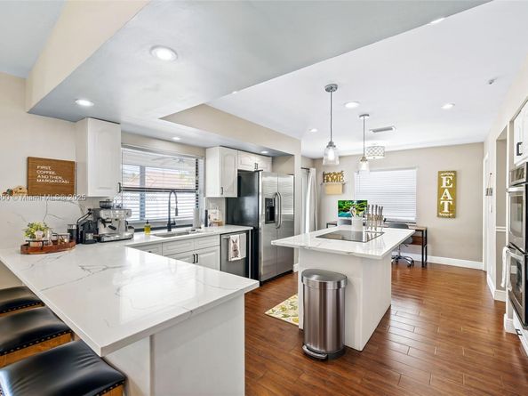 1266 NW 111th Way, Coral Springs FL 33071