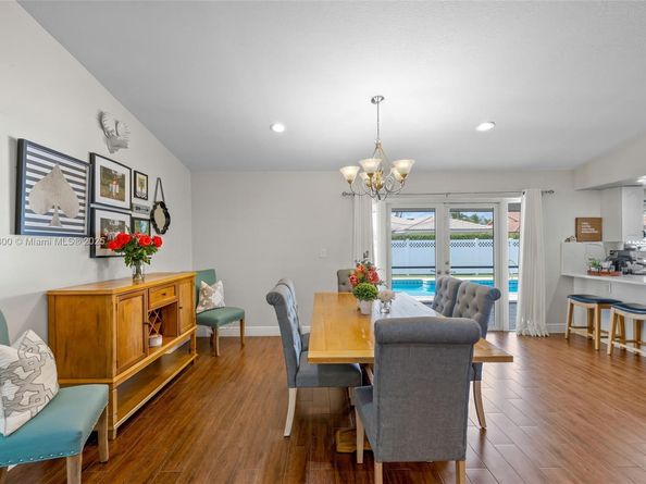 1266 NW 111th Way, Coral Springs FL 33071