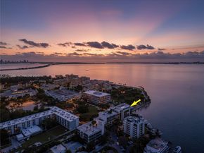 3581 E Glencoe St 403, Miami FL 33133