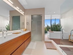 3581 E Glencoe St 403, Miami FL 33133