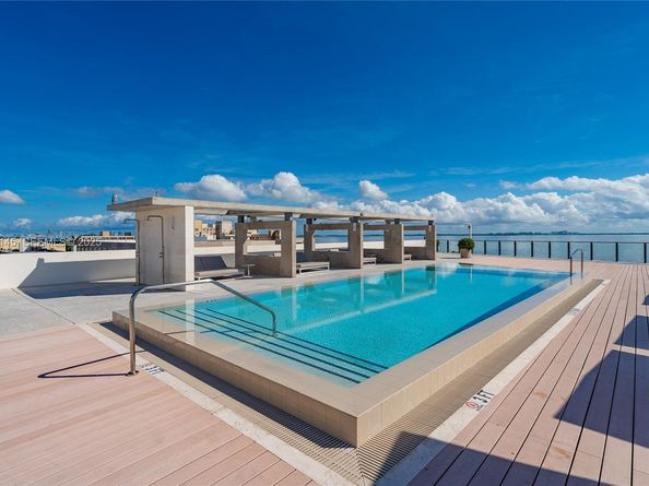 3581 E Glencoe St 403, Miami FL 33133