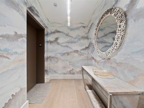 3581 E Glencoe St 403, Miami FL 33133