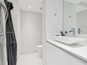 3640 Yacht Club Dr 1007, Aventura FL 33180
