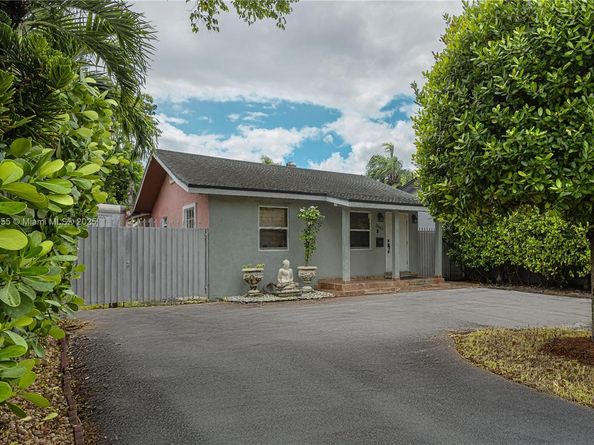 3410 SW 24th St, Miami FL 33145