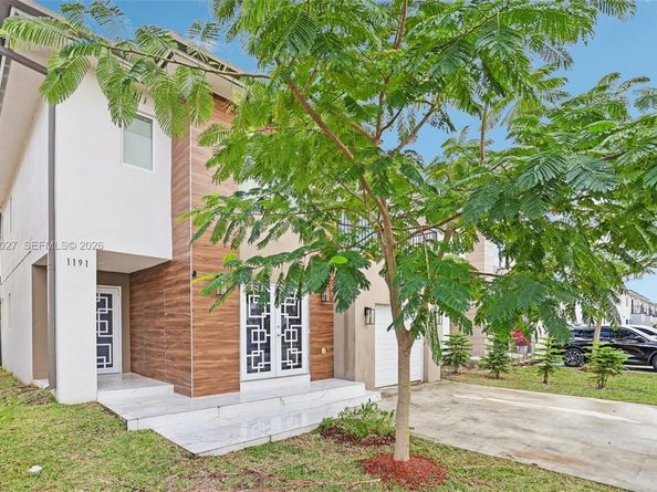 1191 NW 1st St, Florida City FL 33034