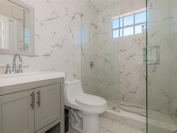 4028 NW 23rd Ct, Miami FL 33142