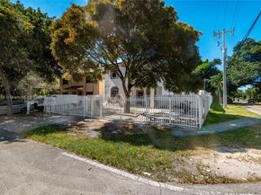 4028 NW 23rd Ct, Miami FL 33142