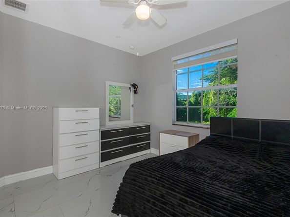 4028 NW 23rd Ct, Miami FL 33142