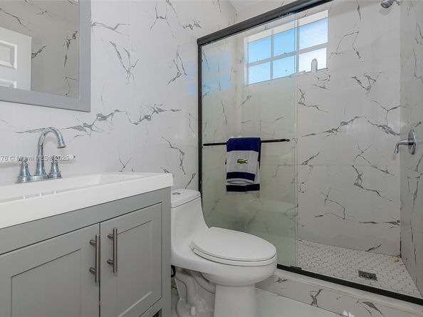 4028 NW 23rd Ct, Miami FL 33142