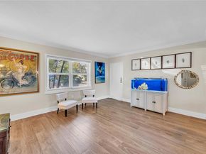 7621 SW 55th Ave 22B, Miami FL 33143