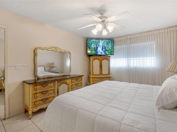 5300 Washington St C111, Hollywood FL 33021