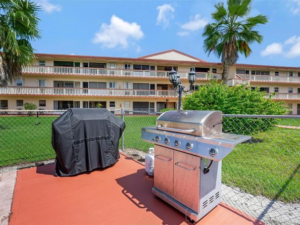 5300 Washington St C111, Hollywood FL 33021