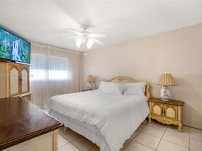 5300 Washington St C111, Hollywood FL 33021