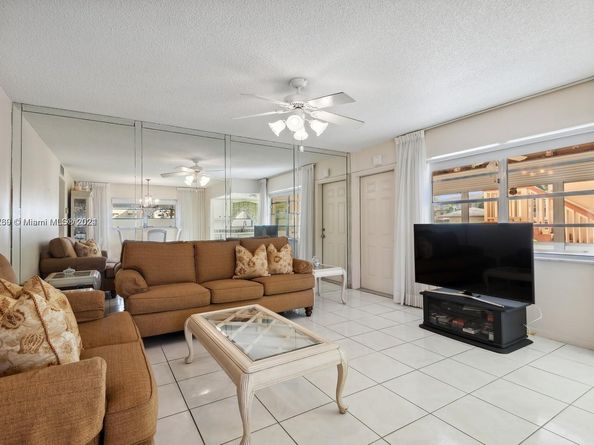 5300 Washington St C111, Hollywood FL 33021