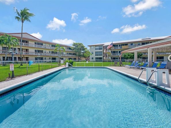 5300 Washington St C111, Hollywood FL 33021