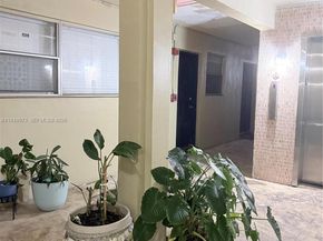 11930 NE 19th Dr 28, North Miami FL 33181