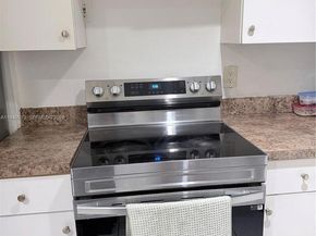 11930 NE 19th Dr 28, North Miami FL 33181