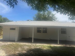 1657 SW 44th Ave, Fort Lauderdale FL 33317