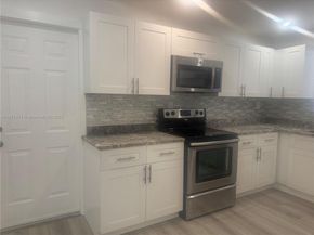 1657 SW 44th Ave, Fort Lauderdale FL 33317