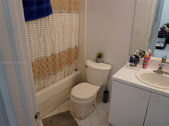 2413 NE 42nd Ave, Homestead FL 33033