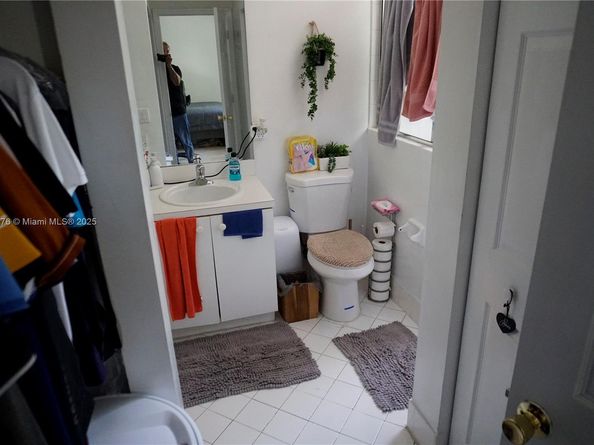 2413 NE 42nd Ave, Homestead FL 33033