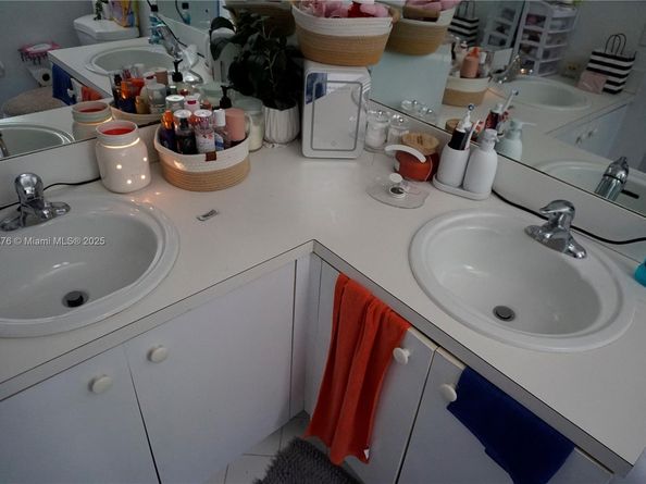 2413 NE 42nd Ave, Homestead FL 33033