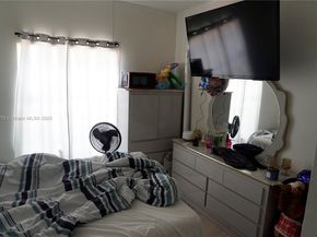 2413 NE 42nd Ave, Homestead FL 33033