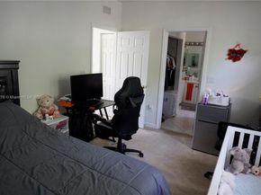 2413 NE 42nd Ave, Homestead FL 33033
