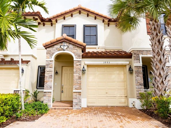 3993 S Allerdale Pl, Coconut Creek FL 33073