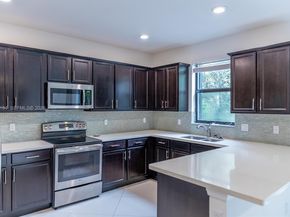 3993 S Allerdale Pl, Coconut Creek FL 33073